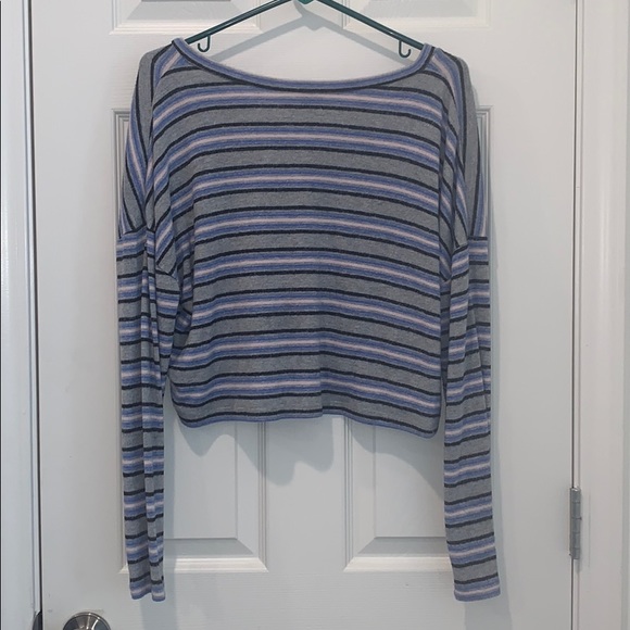 Cropped Sweater - Picture 3 of 4